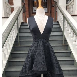 New Saratoga Sundress black lace dress (L)
